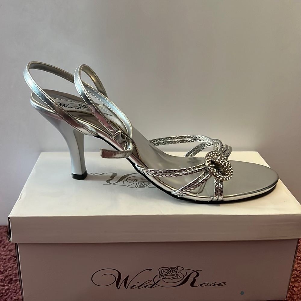 Wild Rose Silver Heel